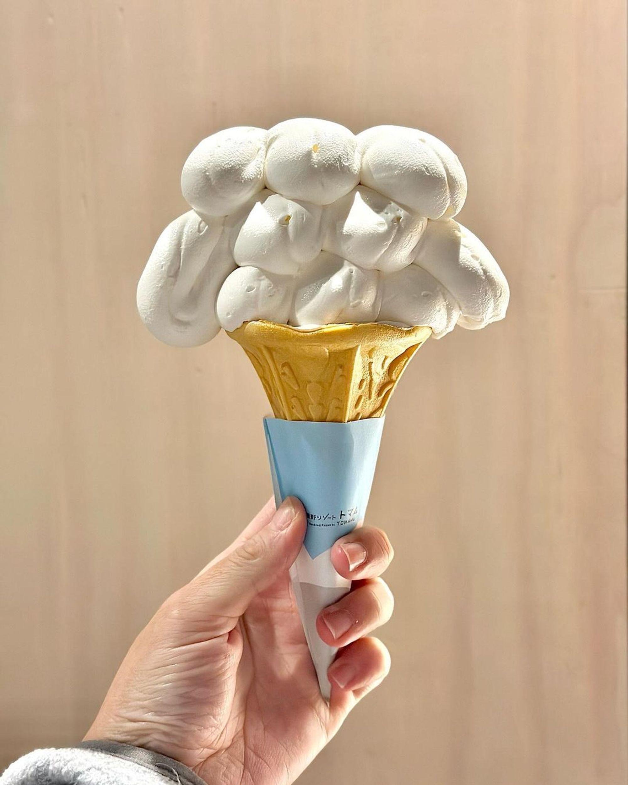 POPULAR CLOUD ICE CREAM